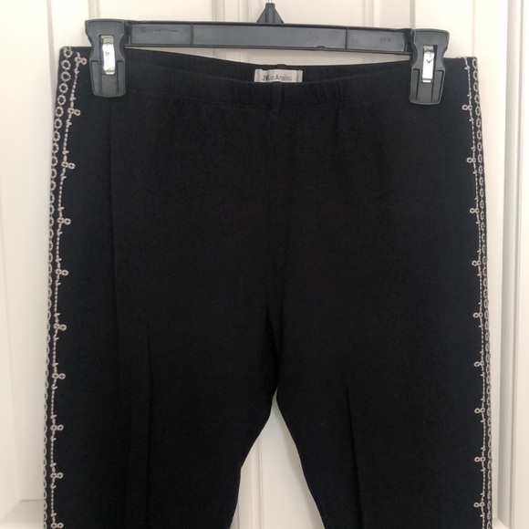 JW Los Angeles Floral Embroidered Black Leggings - Picture 2 of 16